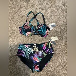 NWT Terra & Sky Black Floral High waist  Bikini Set (16W-18W)
